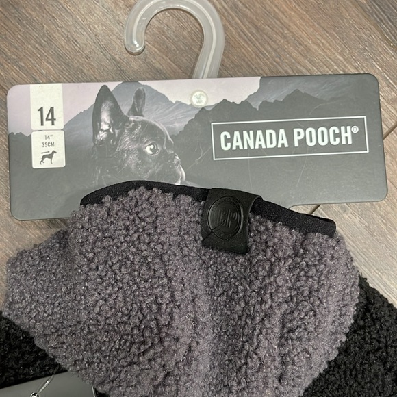 NWT Canada Pooch Cool Factor Dog Hoodie Black Grey Size 14 *Benefits Animals* - Picture 4 of 10